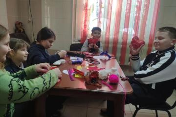 Создание поделки «Сердечко – магнит».